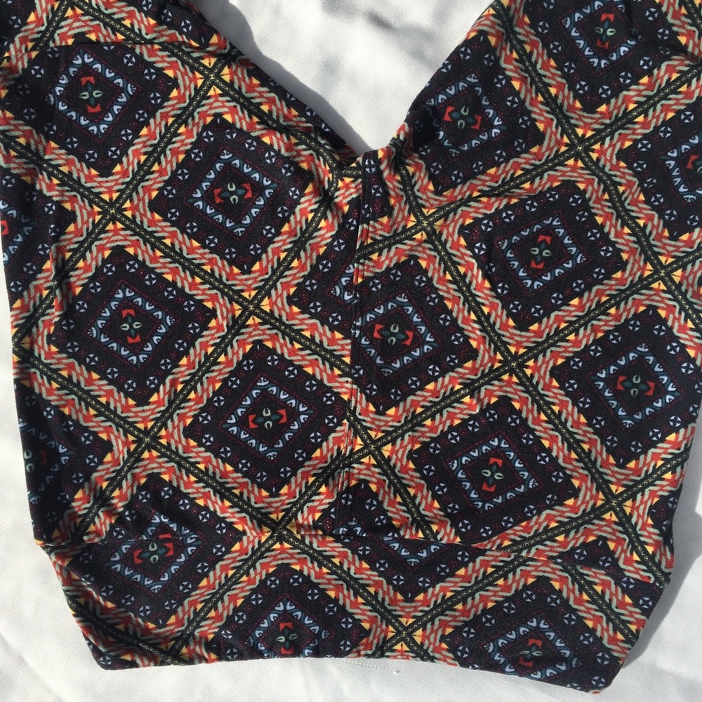 LuLaRoe Leggings - Picture 6 of 8